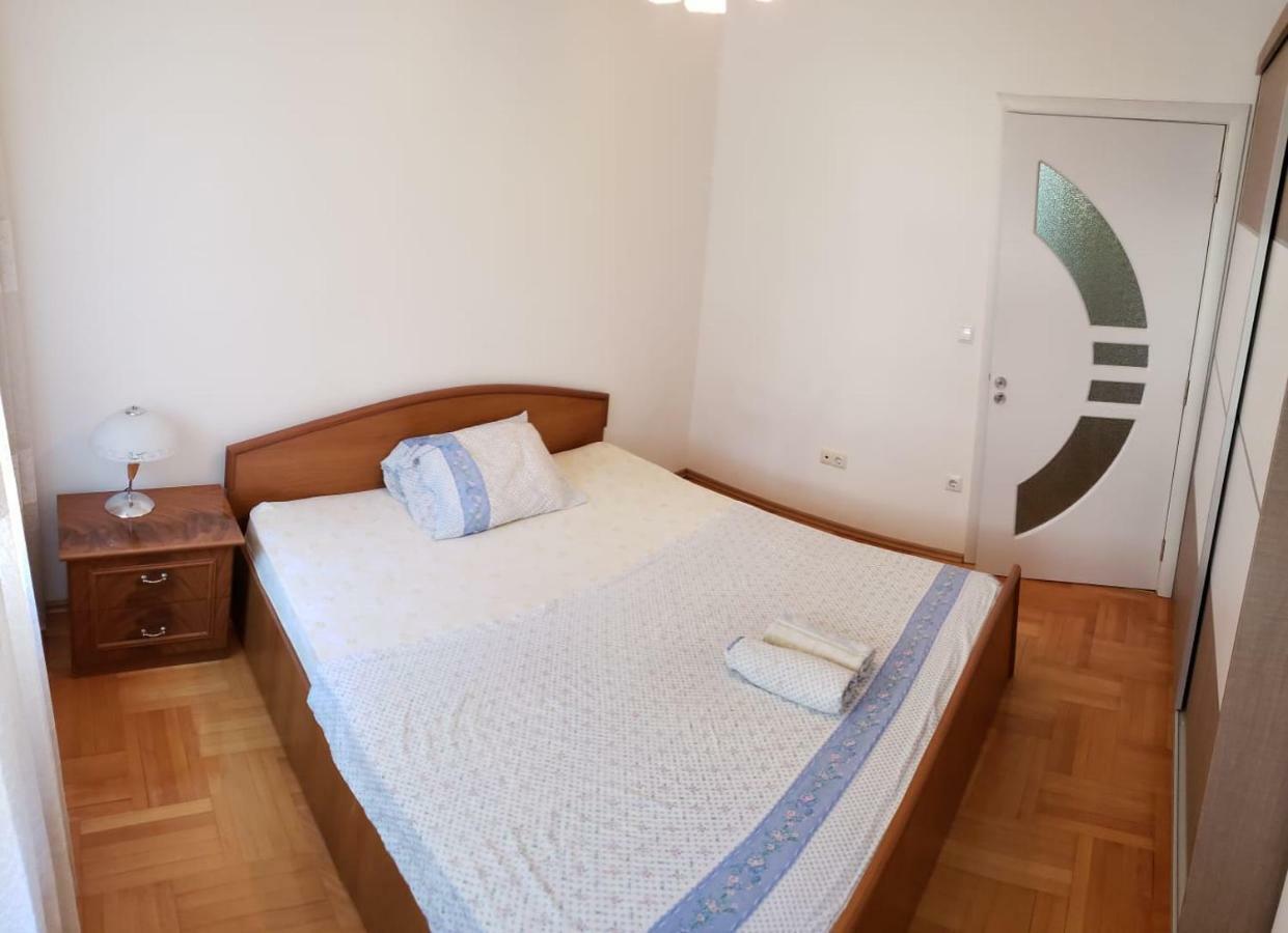 Gorgeous Apartment With City View In The City Center Πρίστινα Εξωτερικό φωτογραφία