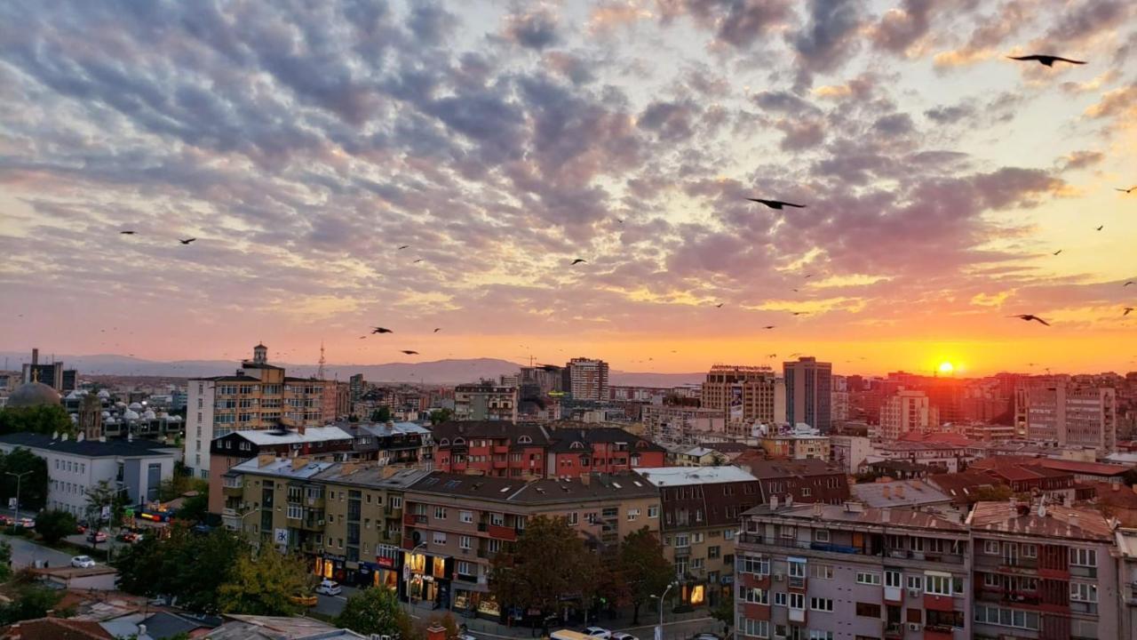 Gorgeous Apartment With City View In The City Center Πρίστινα Εξωτερικό φωτογραφία