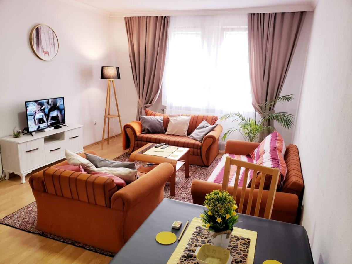 Gorgeous Apartment With City View In The City Center Πρίστινα Εξωτερικό φωτογραφία